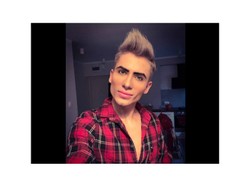 Facet do pokochania od pierwszego wejrzenia? "Polski żywy Ken" zaprzecza, że miał jakiekolwiek operacje...