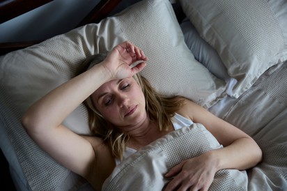 Nem megy az alvás? Ez a gyakori hormonzavar is okozhatja