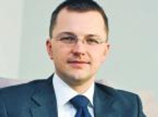 Czy prawo limituje możliwość pracy na kilku etatach w różnych firmach