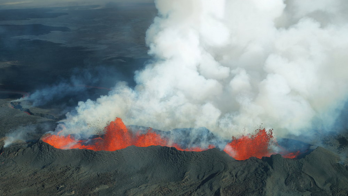 Współczesna nauka i technologia nie są w stanie przewidzieć terminu erupcji ani jej przebiegu. Mała Islandia z niepokojem patrzy teraz w kierunku jednego ze swoich wulkanów. Europa też ma powody, by się go bać.