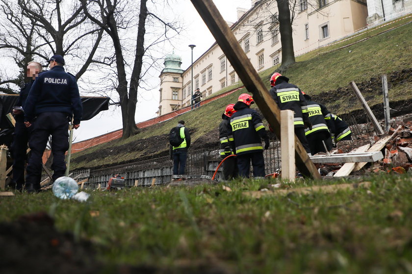 Nie żyje mężczyzna przysypany na Wawelu