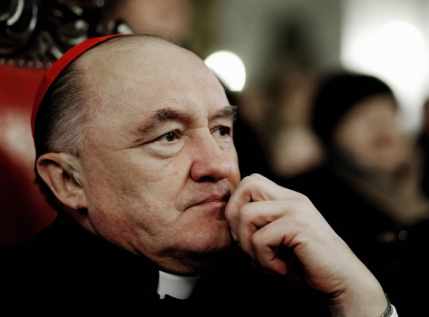 Kardynał Nycz: Zaprosimy nowego papieża w 2016 roku
