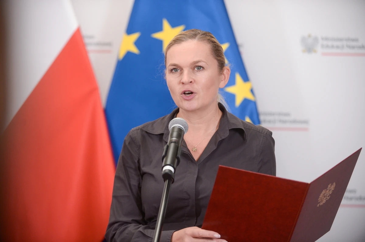  Barbara Nowacka: W szkołach przybyło 39 tys. ukraińskich dzieci w związku z 800 plus