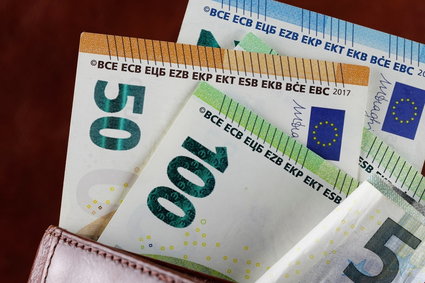 Kurs euro 3 kwietnia poniżej 4,7 zł