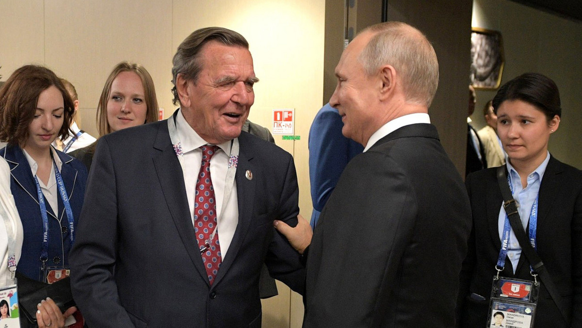 Schroeder spotkał się z Putinem. Wie, czego chce rosyjski prezydent