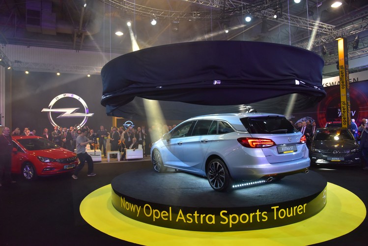 Opel astra sports tourer