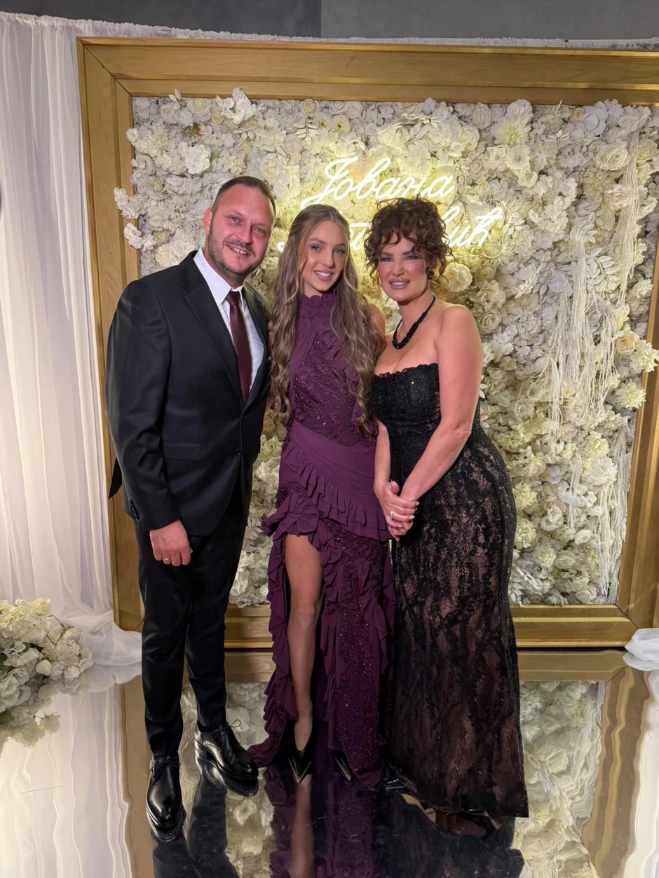 Slavlje 18. rođendana ćerke Dejana Petrovića