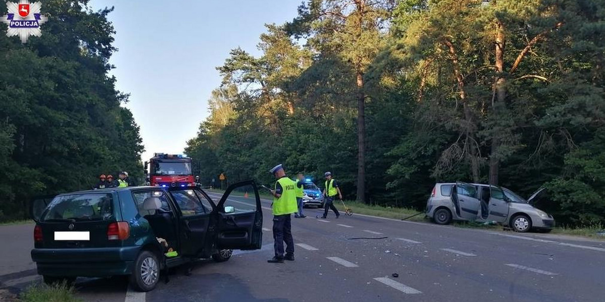 Paszki Małe: kompletnie piana matka wiozła dzieci i spowodowała wypadek