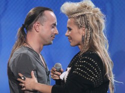 Doda zdezorientowana. Nie wie, dlaczego Nergal ją zostawił