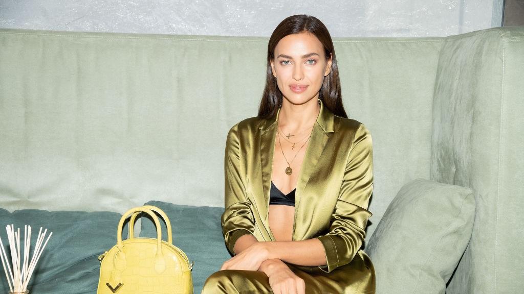 Irina Shayk csipkebugyit villantott, és észre sem vetted