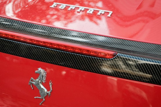 Pijany Holender rozbił ferrari warte 350 tys. euro