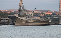 Problemy rosyjskiej floty. Niewłaściwe zatopienie doku mogło uszkodzić jedyny rosyjski lotniskowiec