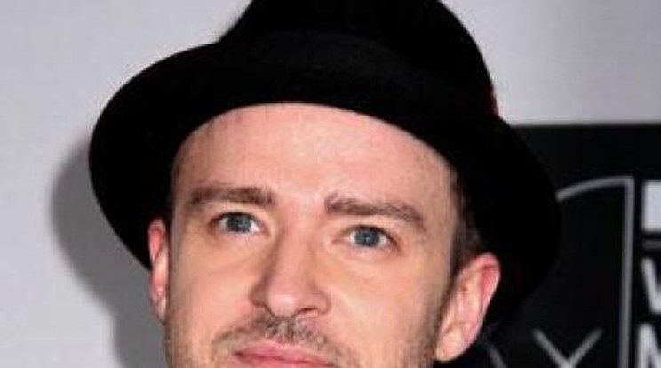 Timberlake megvédte Miley Cyrust