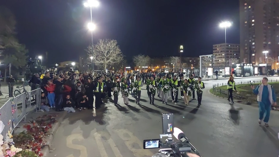 Studenti stigli na železničku stanicu