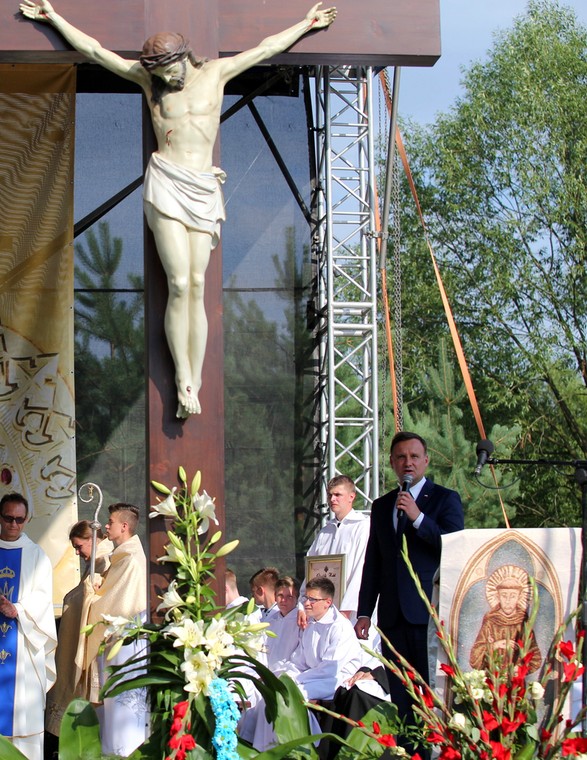 Andrzej Duda podczas uroczystości w Rychwałdzie