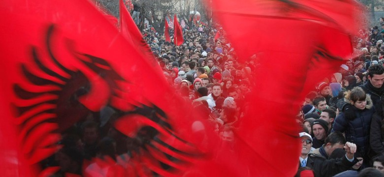 Prezydent Kosowa podaje się do dymisji