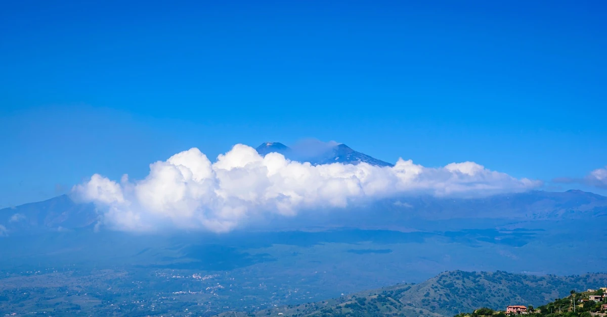 Trzęsienie ziemi na Krecie i w Turcji. Erupcja wulkanu Etna na Sycylii