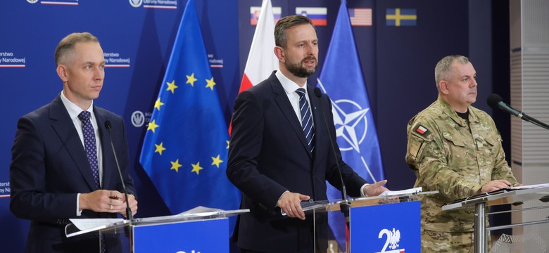 Spięcie podczas konferencji. Szef MON upomniał dziennikarza TVN