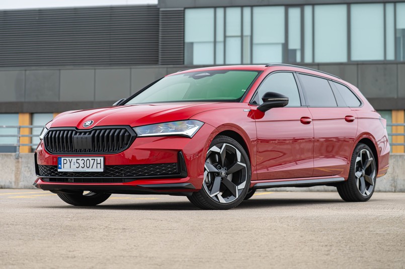 Skoda Superb kombi Sportline