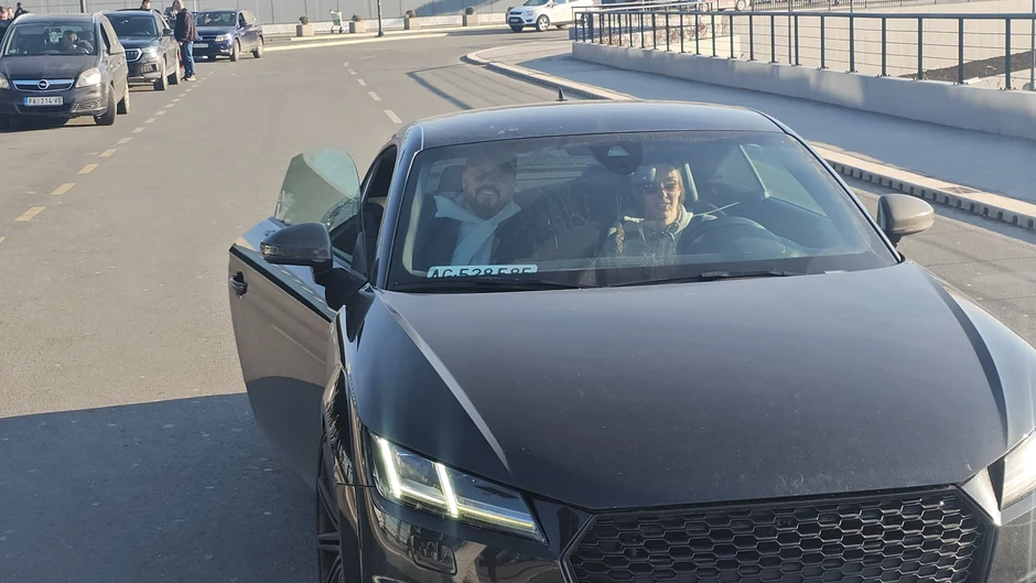 Ćerka došla na aerodrom po Bobana Rajovića