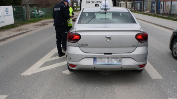 Podczas kilkugodzinnej akcji funkcjonariusze skontrolowali 31 pojazdów i ujawnili 11 wykroczeń w ruchu drogowym.