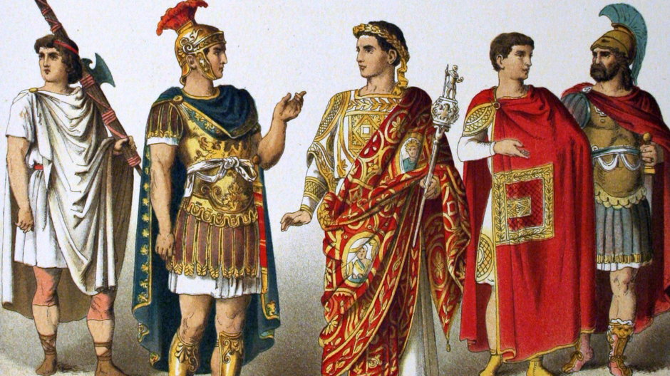 W świecie rzymskim tradycjonaliści nosili pod togami przepaski biodrowe, a w łaźni pierwowzór kąpielówek. Większość jednak obywała się bez bielizny