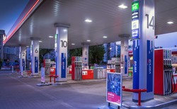 Stacje paliw zostają otwarte. "To infrastruktura krytyczna, nie ma planu ich zamykania"