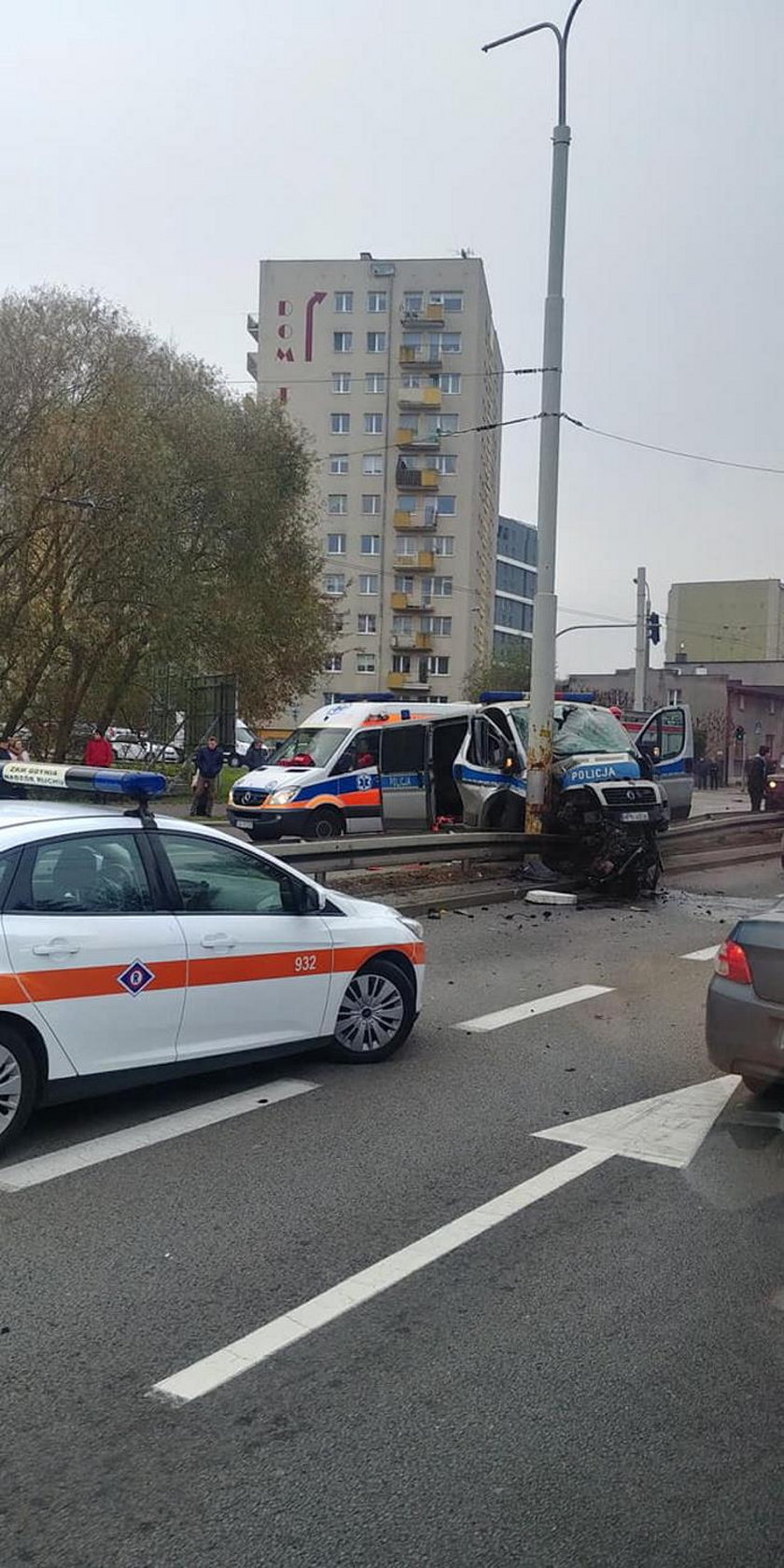 25-letni policjant walczy o życie po wypadku w Gdyni. Prokuratura wszczęła śledztwo