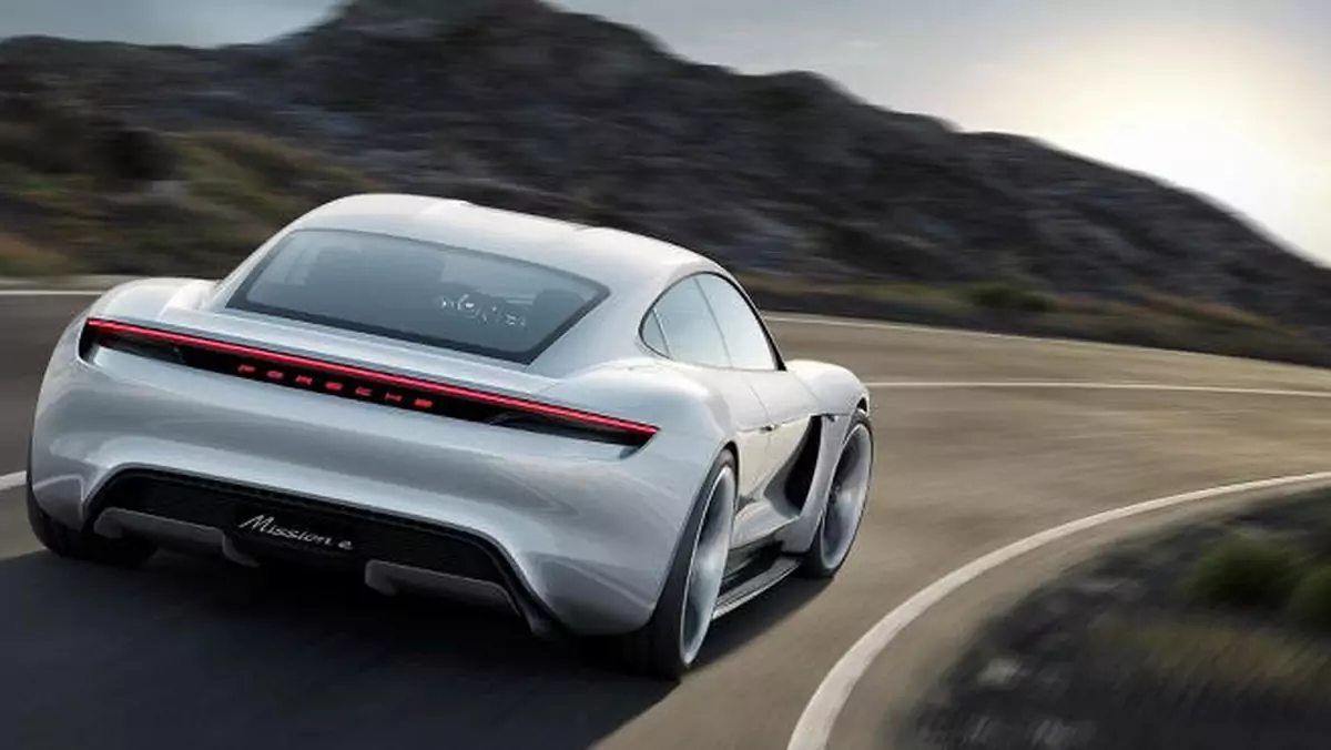 Porsche Mission E dostaje zielone światło. Auto ma być dostępne przed końcem dekady