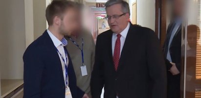 Komorowski zaatakowany na korytarzu TVP. FILM