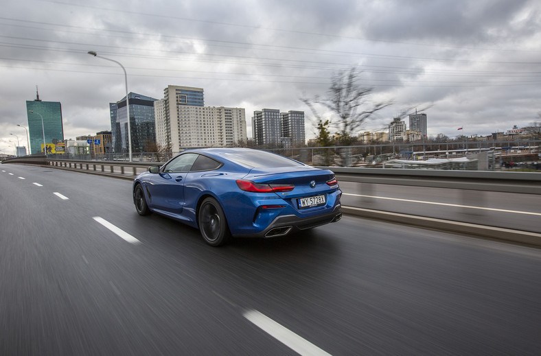 BMW M850i xDrive - co tak naprawdę potrafi topowy wariant BMW M850i?