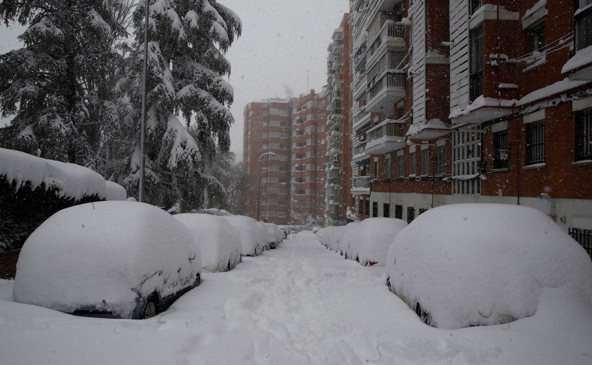 Śnieżyca w Hiszpanii EPA/BALLESTEROS Dostawca: PAP/EPA.