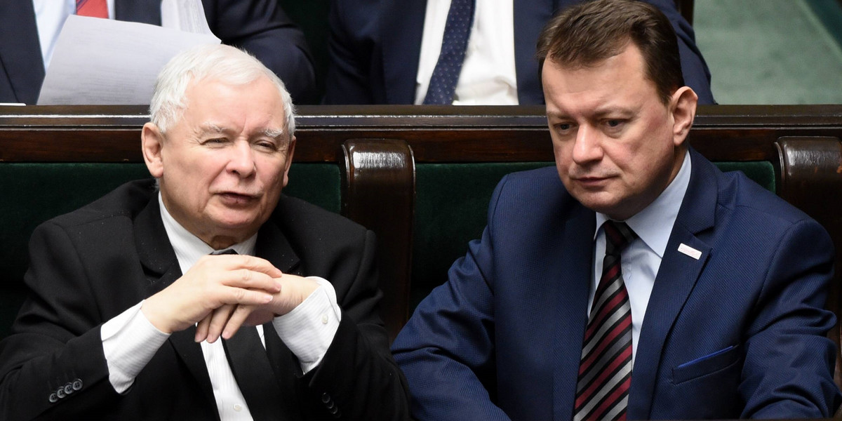 Póki co, Kaczyński pozostaje wicepremierem. 