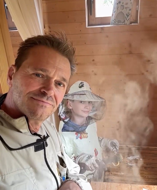 Martin Nikodým s najmladším synom Martinkom.