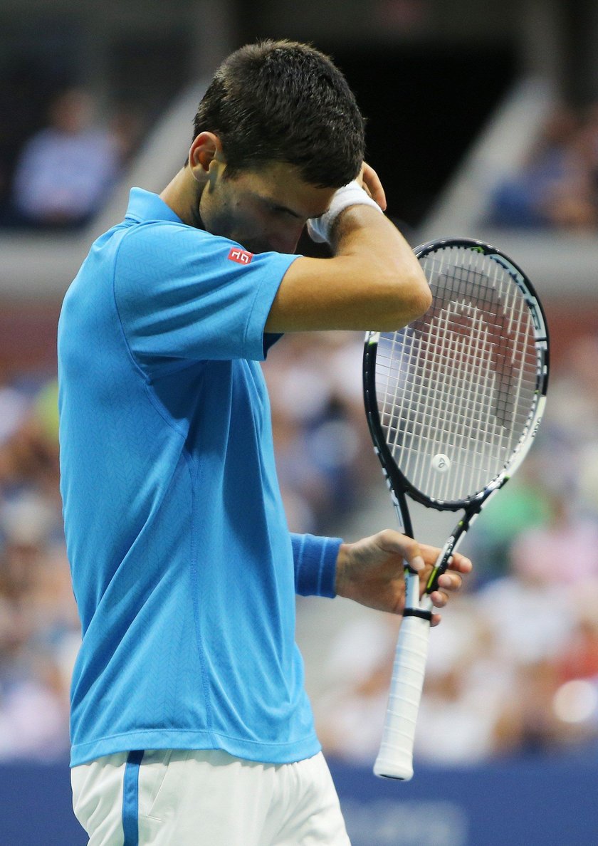 Novak Djoković przegrał z kontuzją i wycofał się z turnieju ATP w Pekinie. Serb nie pobije rekordu