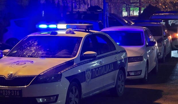 Policija, noćna pokrivalica