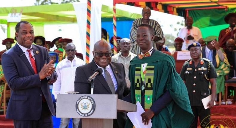 ___9093100___2018___11___11___11___akufo-addo-graduating-students