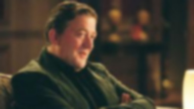 Stephen Fry rozważa powrót do serialu "Kości"