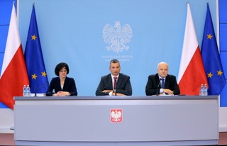 Rząd przyjął projekt budżetu na 2016 r.: 2 mld na podwyżki, więcej pieniędzy na służby specjalne