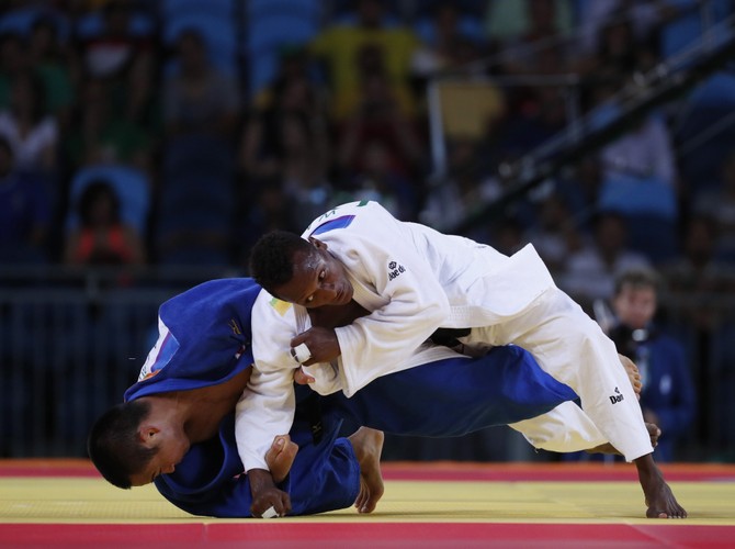 Na tatami w Rio de Janeiro nikt się nie oszczędza. Efektowne rzuty esencją judo