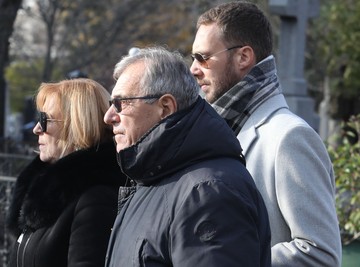 PEVAČU NA USKRS UMRLA ŽENA, SAD SE OGLASIO POTRESNOM PORUKOM: Poznato mesto i vreme sahrane