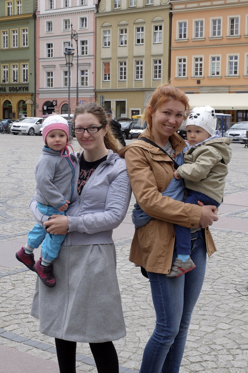 Monika z córką Zorią oraz Aleksandra z synkiem Bolkiem