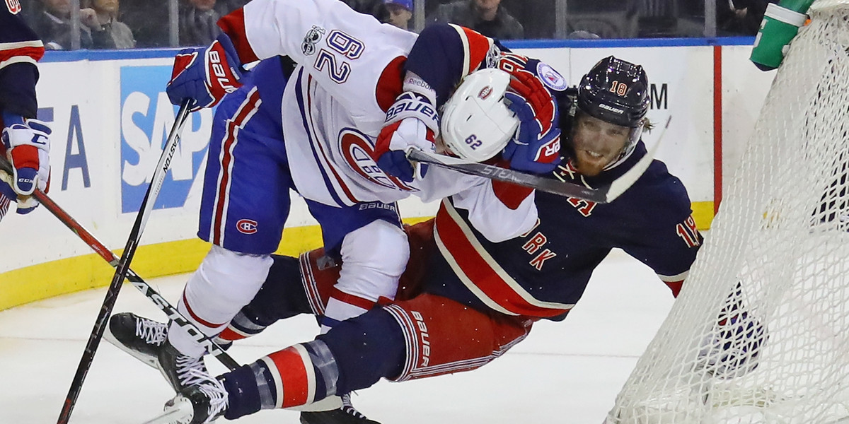 Fragment meczu hokejowego między New York Rangers a Montreal Canadiens