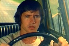 Rozpoznasz auta z kultowych filmów i seriali PRL? Mistrz to 6/10