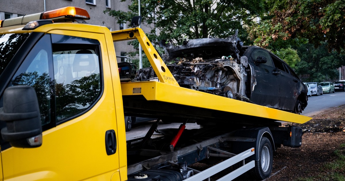 Wraki znikają z wrocławskich ulic. Jakie auta można wywieźć?