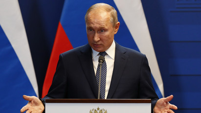 Putyin kitüntette a bucsai mészárlásban résztvevő egyik orosz alakulatot