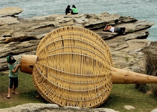 AUSTRALIA - SCULPTURE - SEA