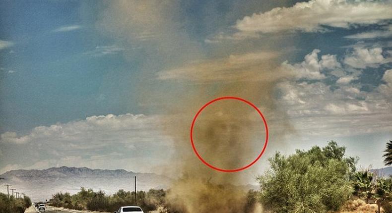 Photographer spots Jesus Christ's face in dust storm