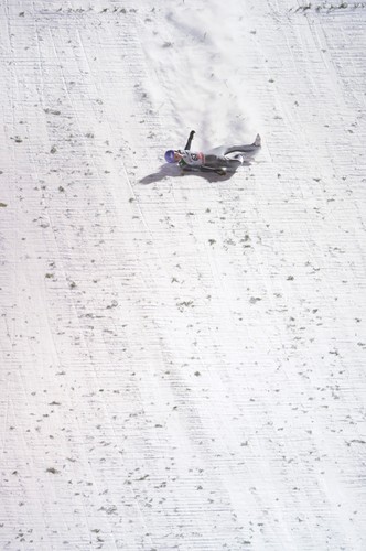 Fatalne upadki na skoczni w Kuusamo. Wellinger i Lanisek trafili do szpitala