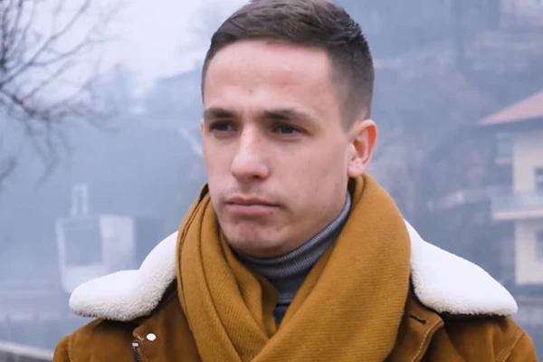 Amira je majka ostavila u DOMU ZA NEZBRINUTU DECU, zakucao joj je na vrata za 18. rođendan: "MORAO SAM DA JOJ SE OSVETIM, njene reči su me pokosile"